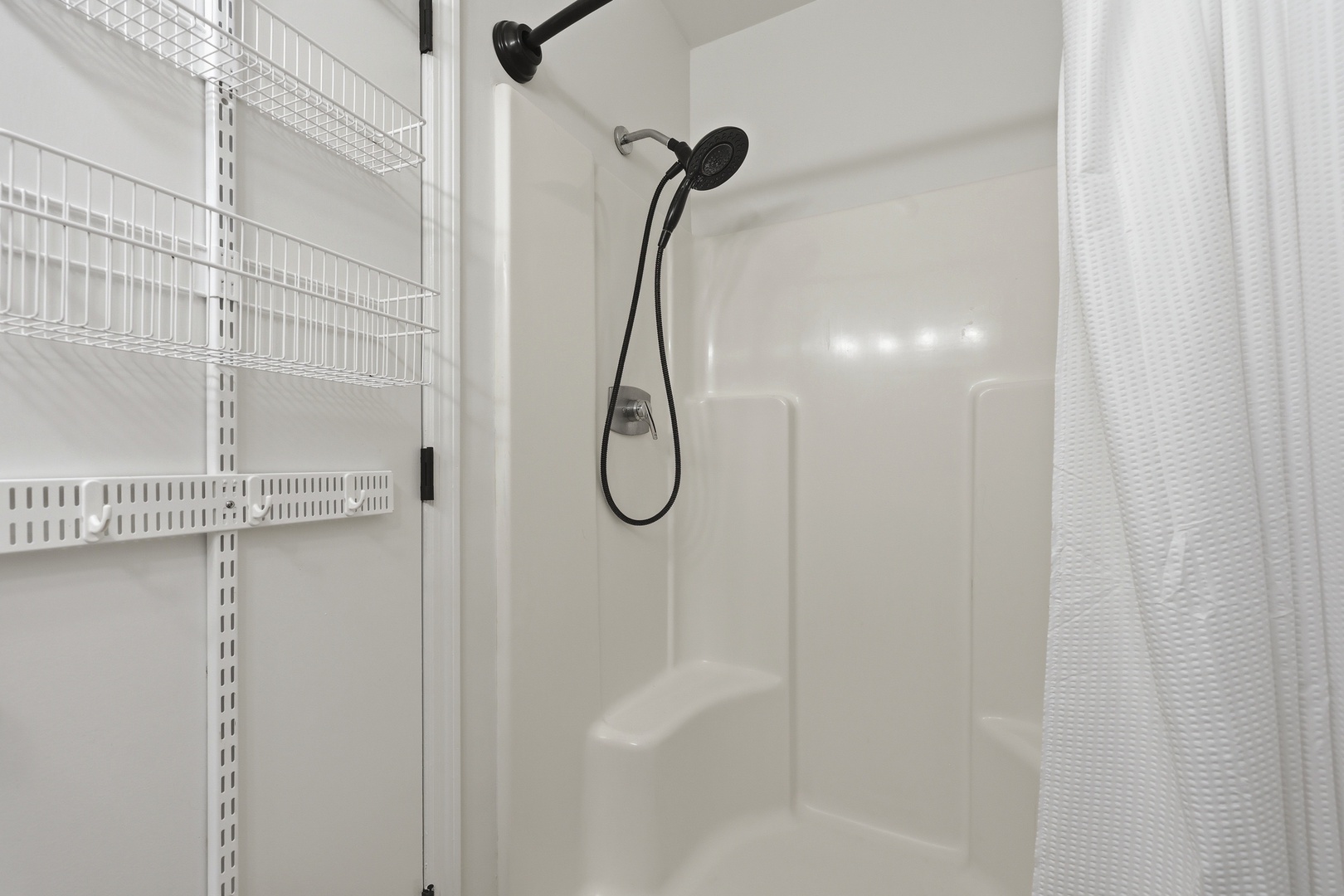 Dolphin Reach Down | Hall Full Bathroom