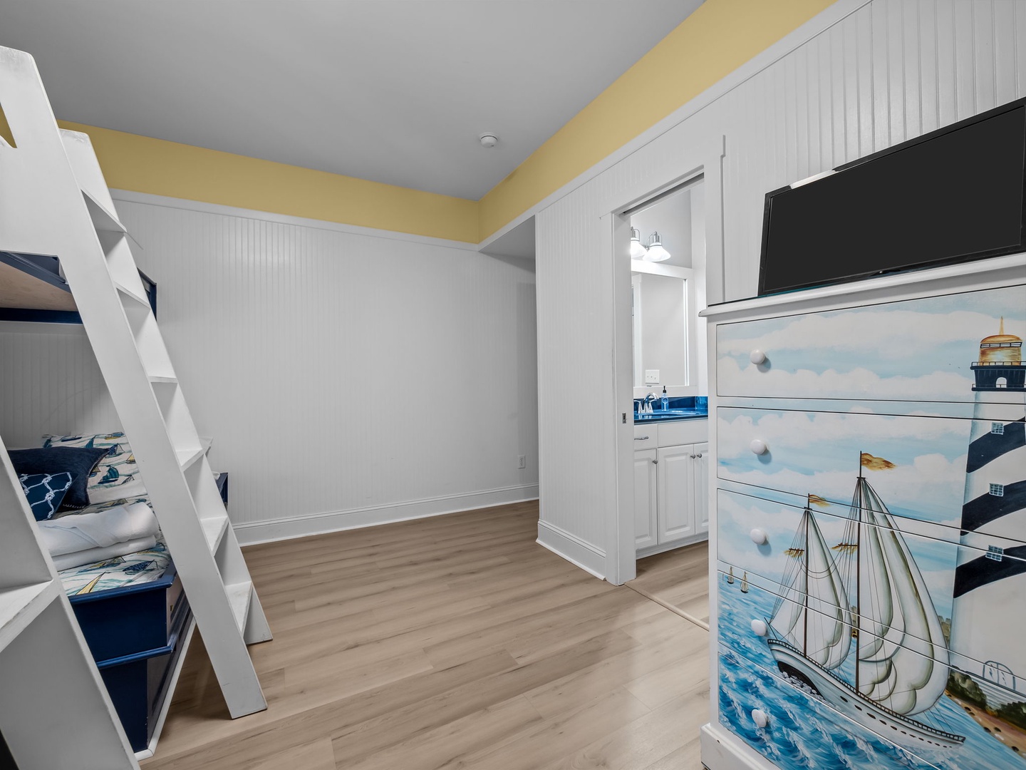 Ground Floor Bunk Room