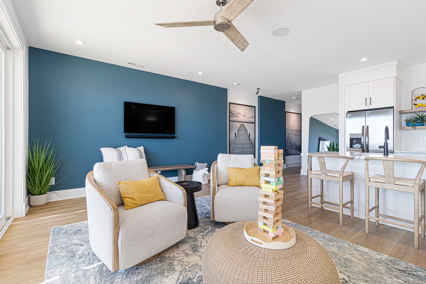 Sea Spray East | Living Room