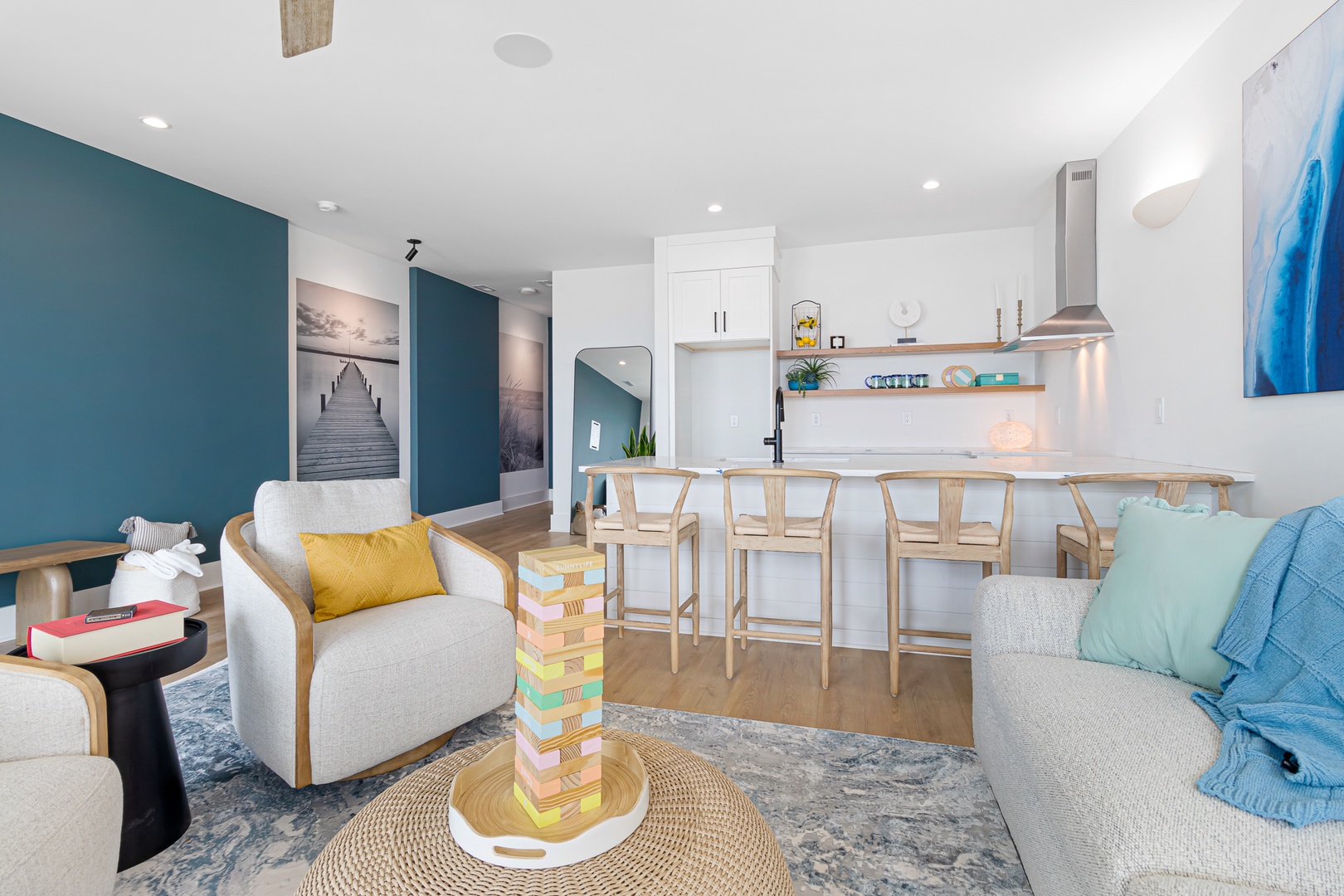Sea Spray East | Lounge