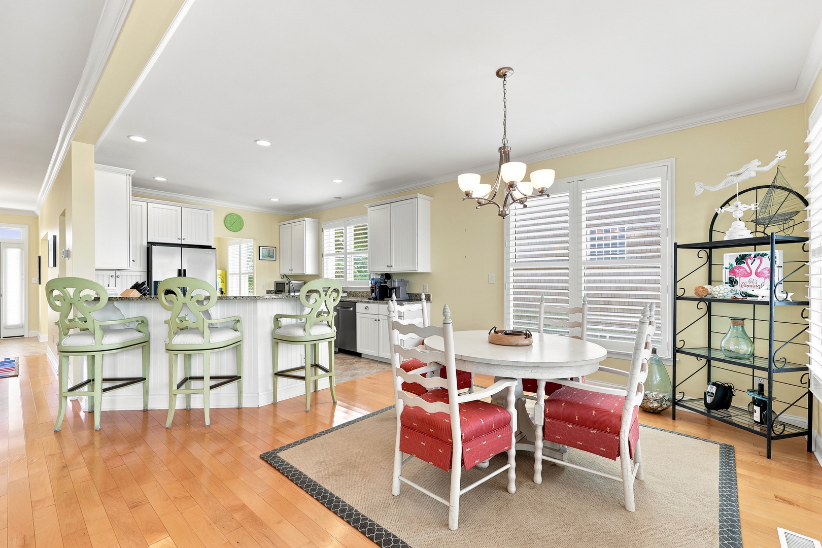 Blue Chair Stays | Kitchen and Dining Area