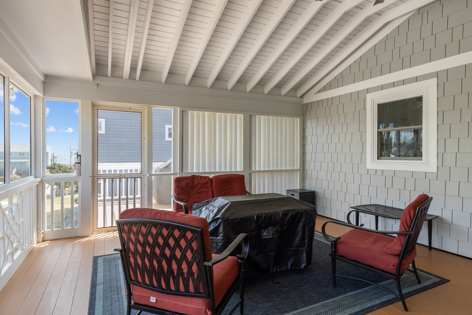 Screened in Porch with Ocean Views!