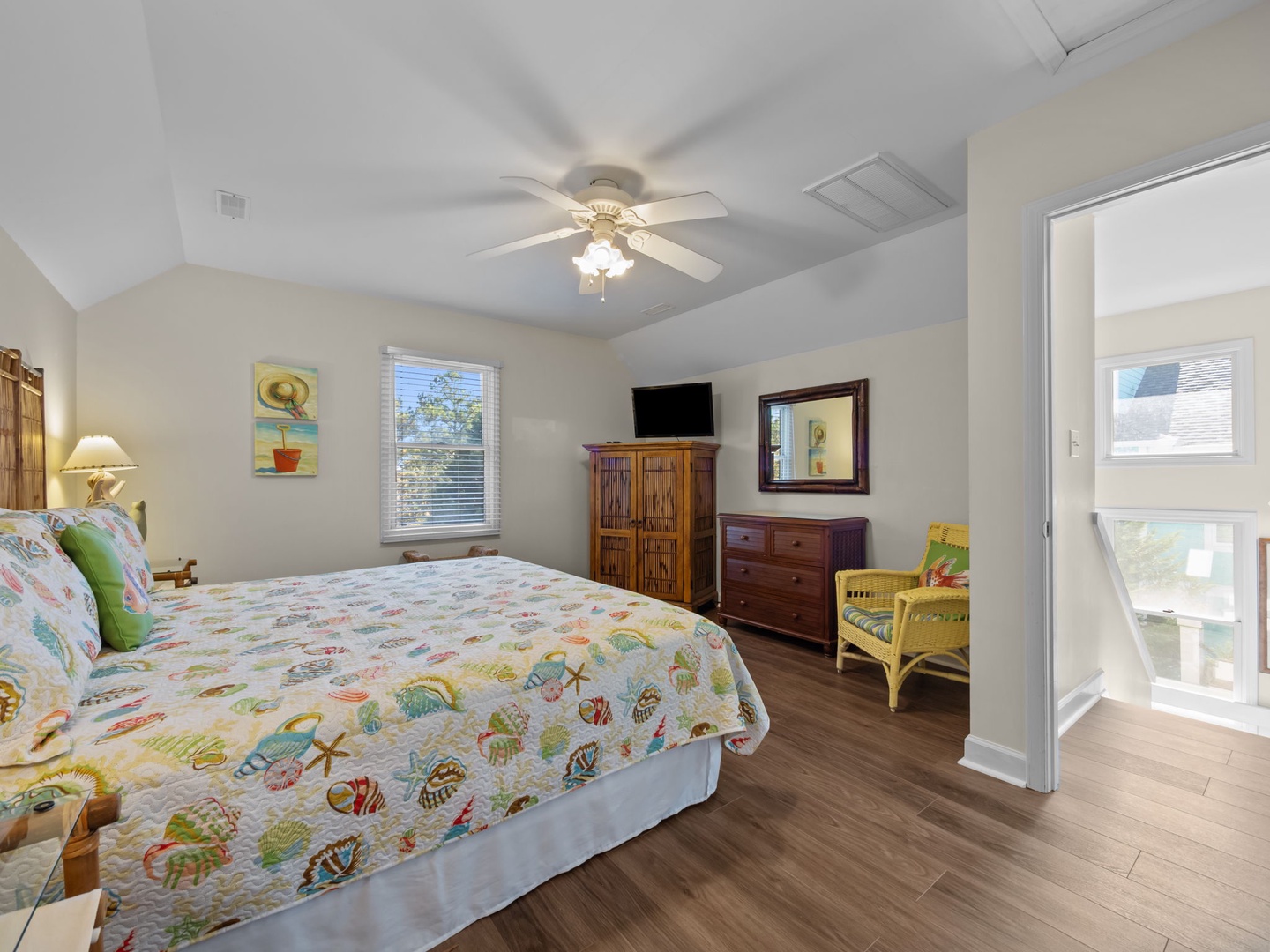 Top Floor King Bedroom