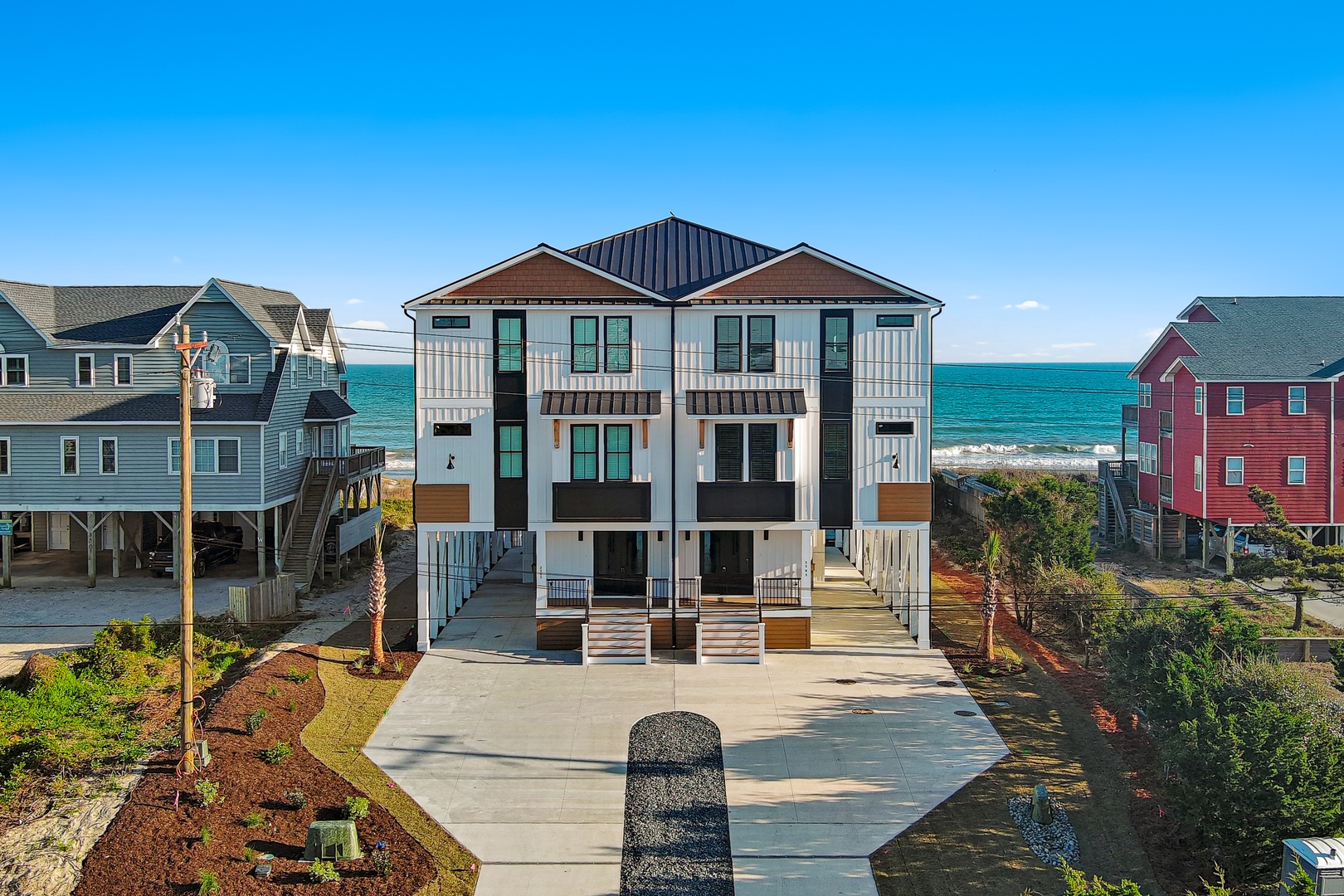 Sea Spray East | Streetside Exterior
