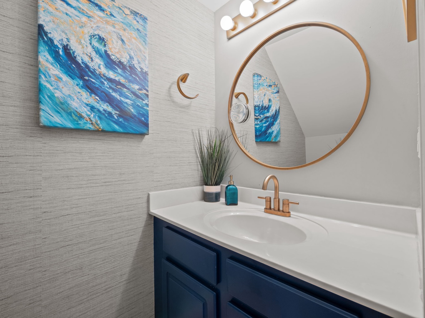 Bottom Floor 1/2 Bath