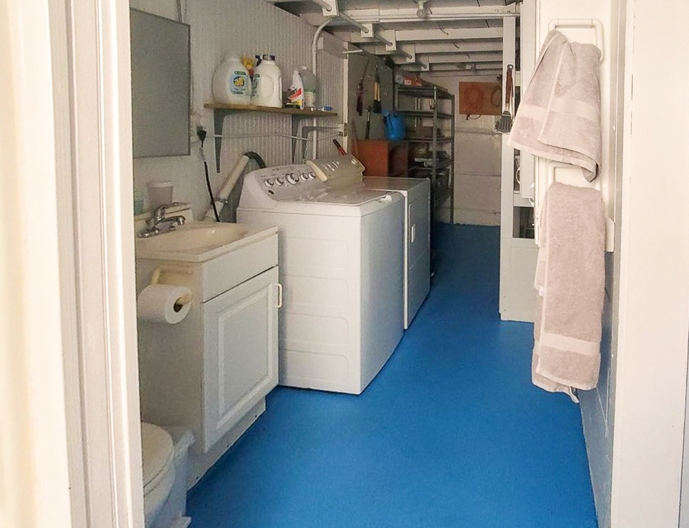 Parakeet bathroom and laundry