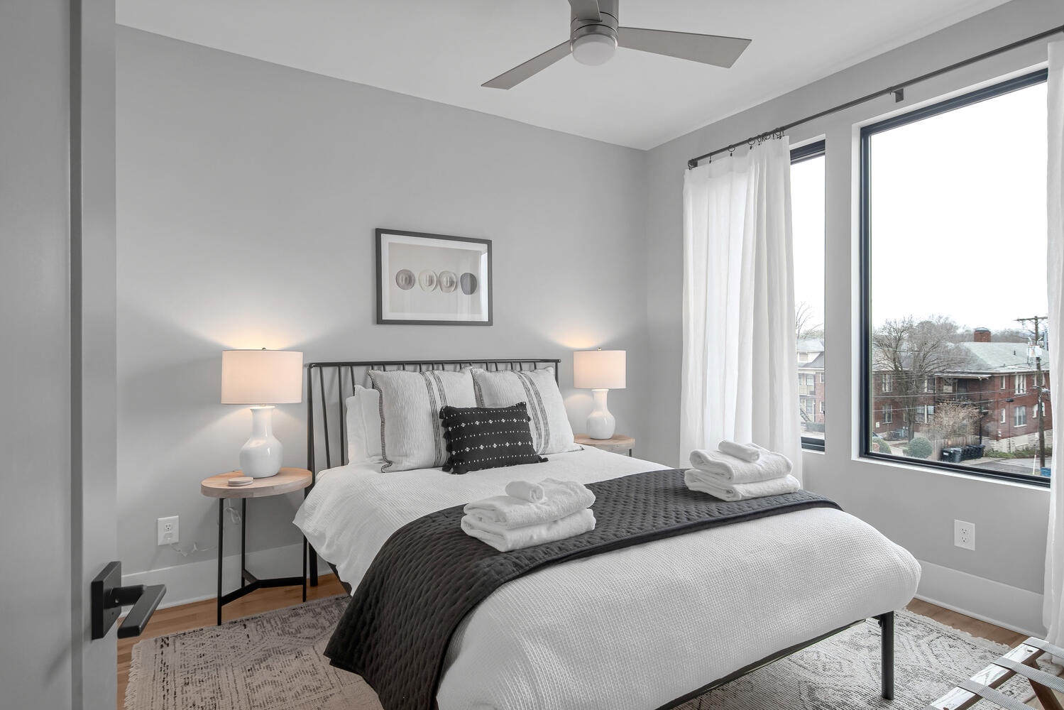 Good to be Nashville-large-017-044-19th Ave S Nashville TN019-1500x1000-72dpi