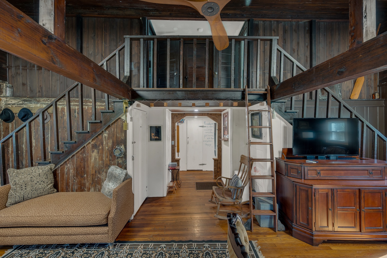 The Lodge - 6