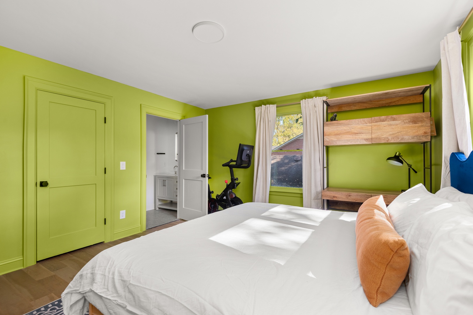 1007_Lischey_Ave_int_35