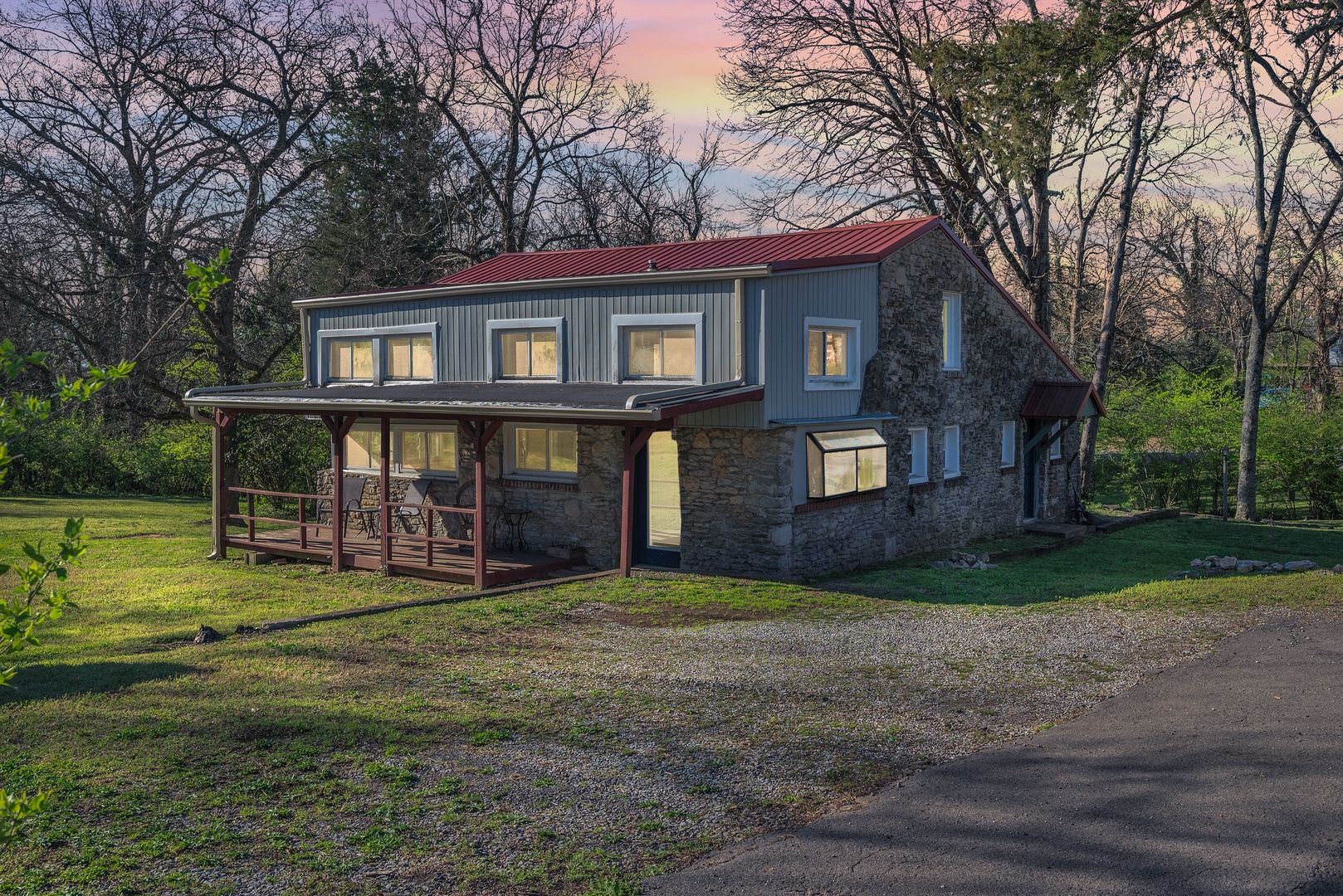 The Lodge - 9