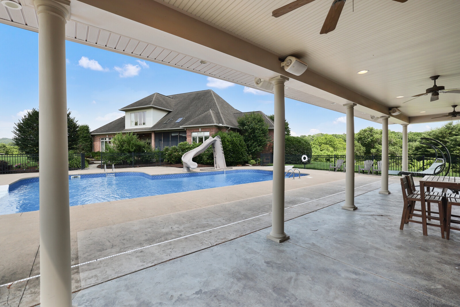 MC Pool House - 6