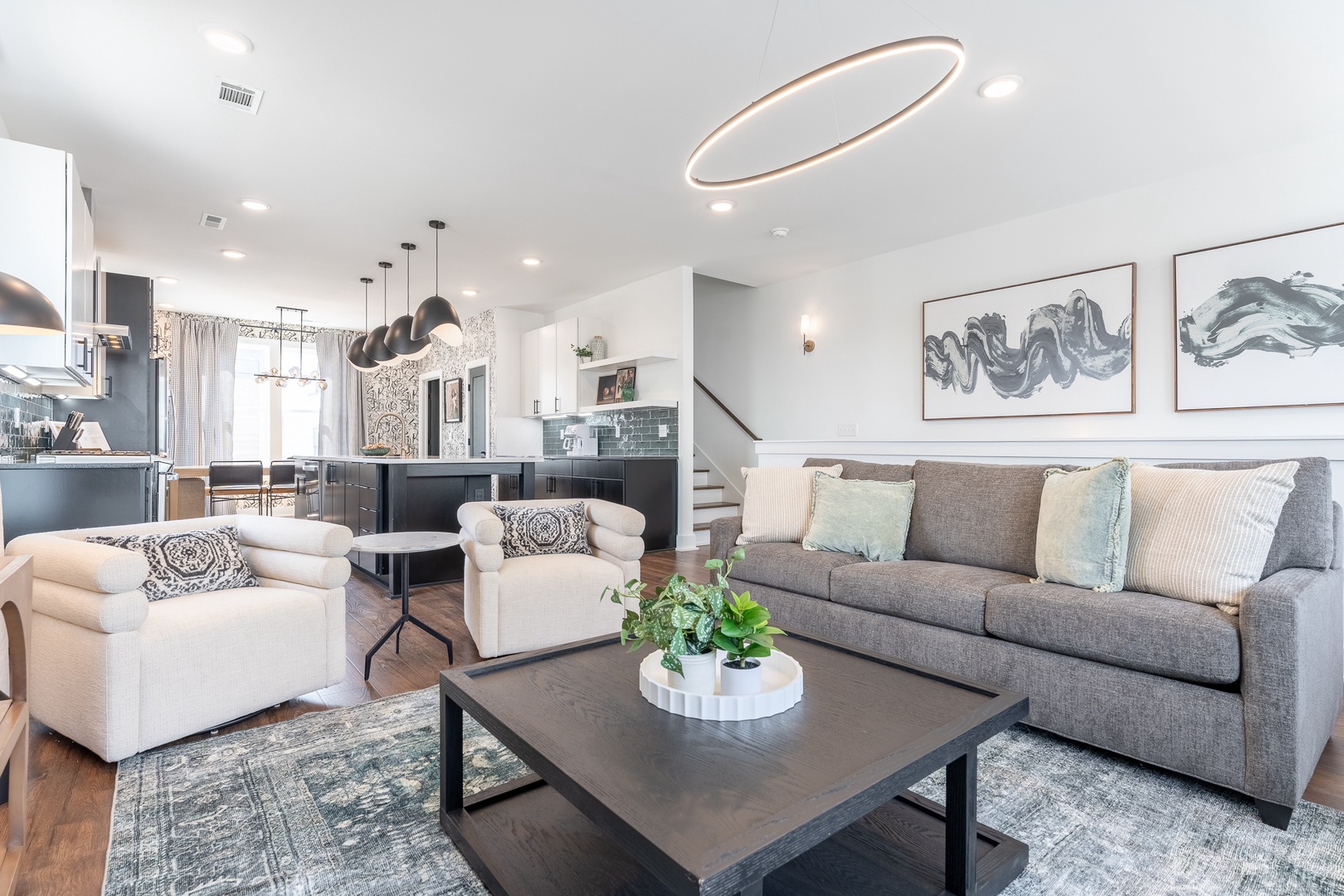 Julian - Living Area