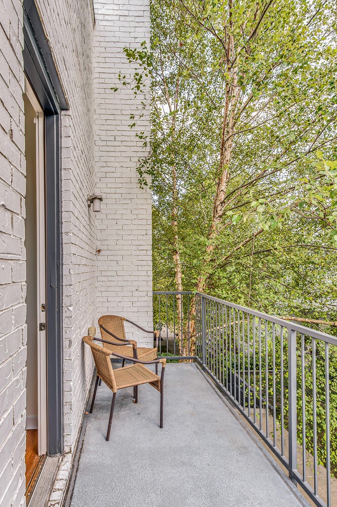 2111 B 10th Ave S Nashville TN-large-031-002-B 10th Ave S EXTERIOR5-666x1000-72dpi