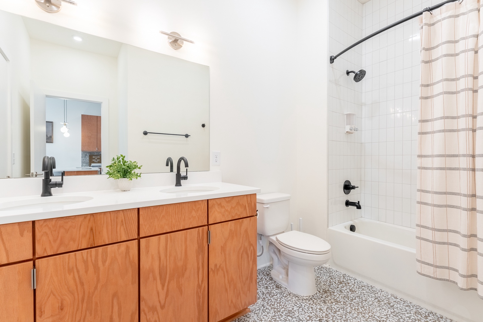 The Lyric Loft (LG) - 36