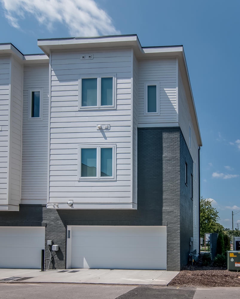 The East Side Vibe-large-028-011-28-803x1000-72dpi