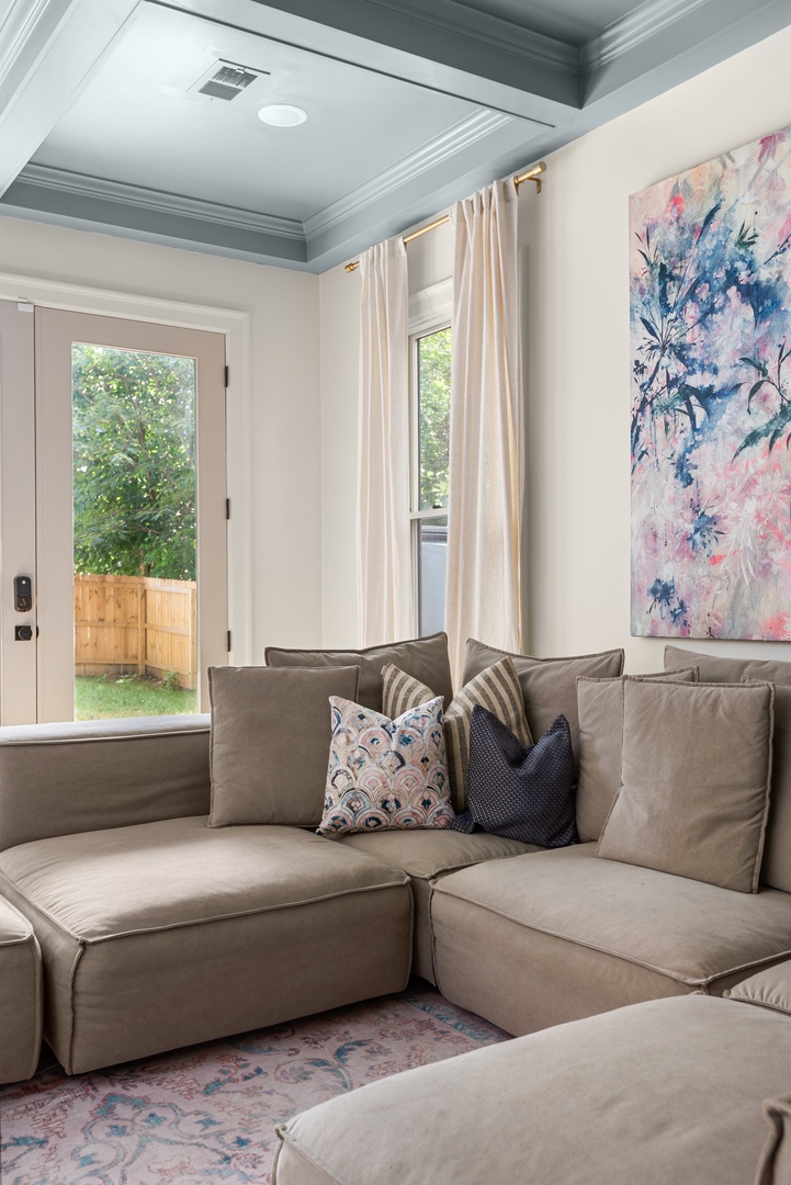 1007_Lischey_Ave_int_15