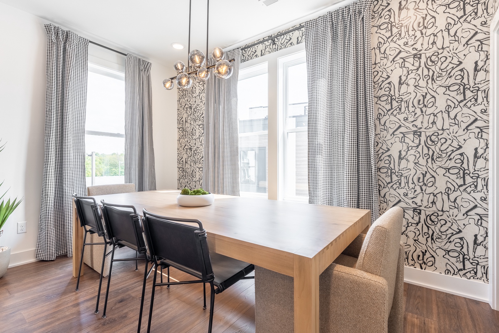 Julian - Dining Area Seating for 14