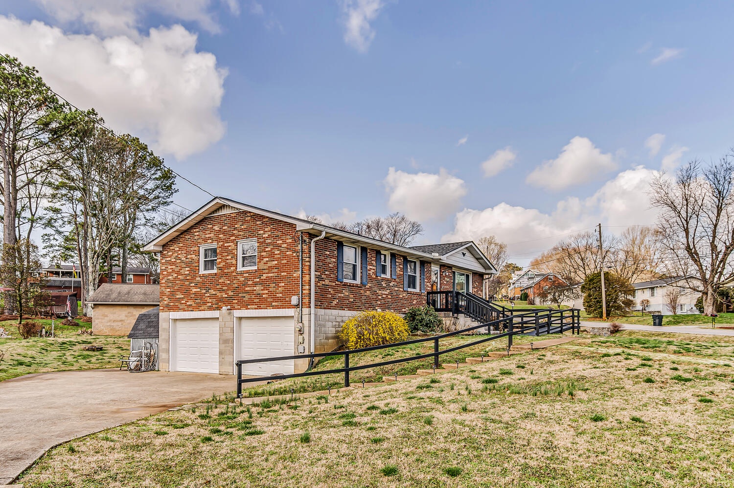 4013 Plantation Dr Hermitage-large-028-005-Plantation Dr EXTERIOR2-1500x999-72dpi