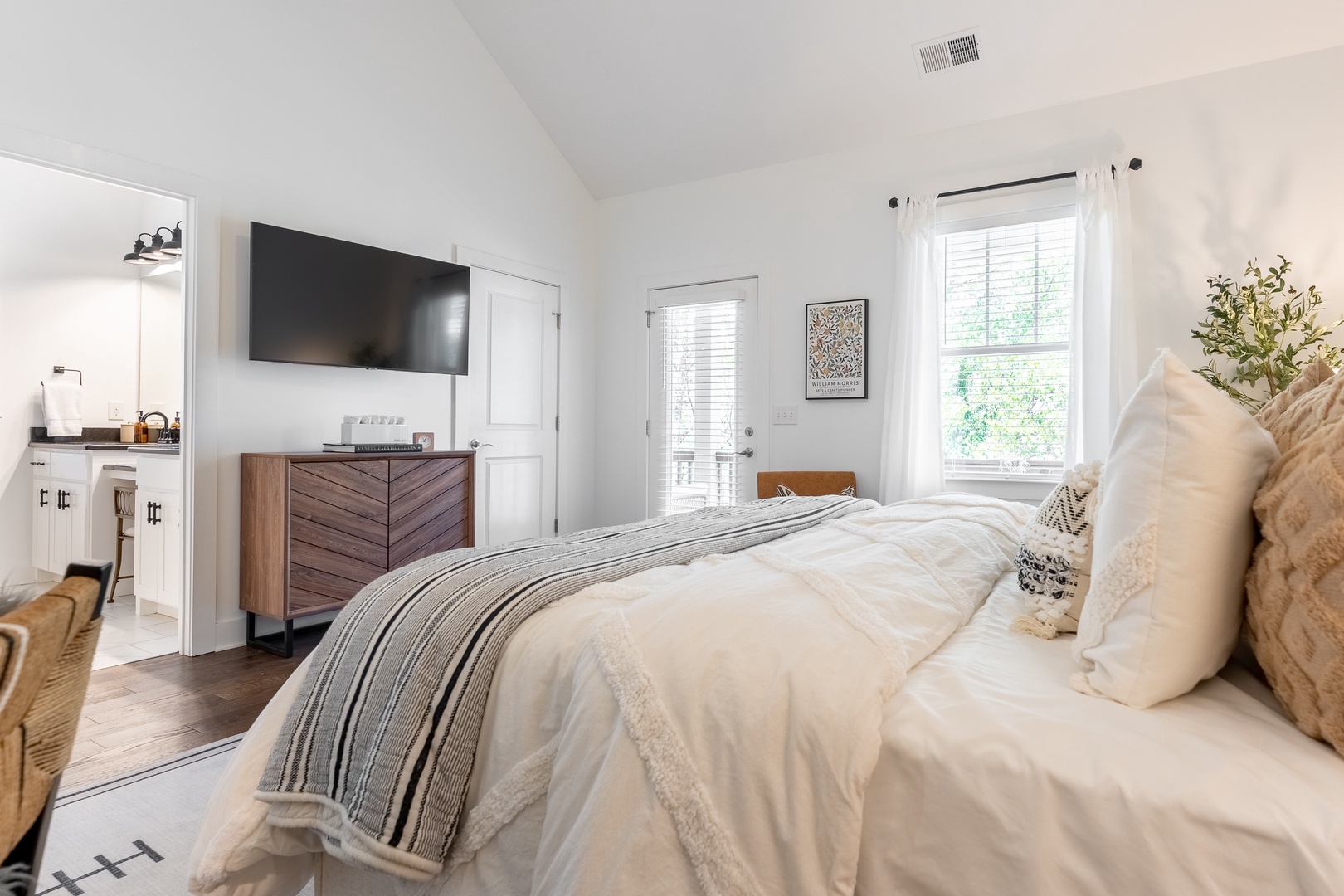 TheCharlestonCottage