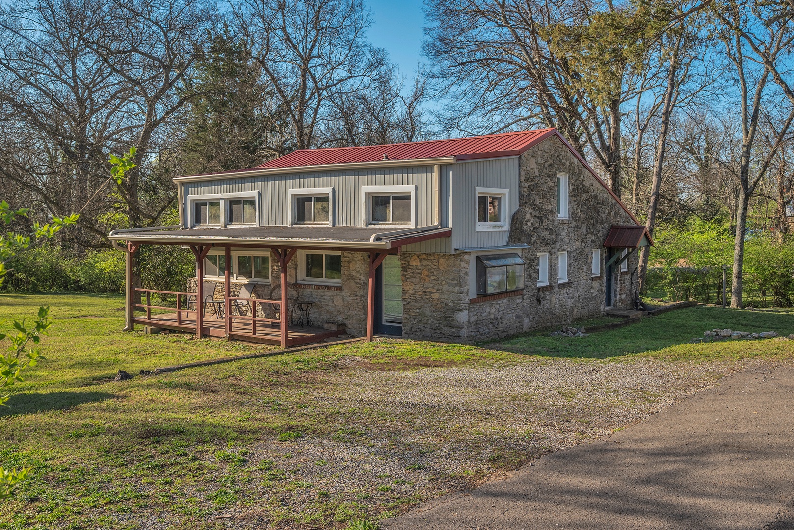 The Lodge - 20
