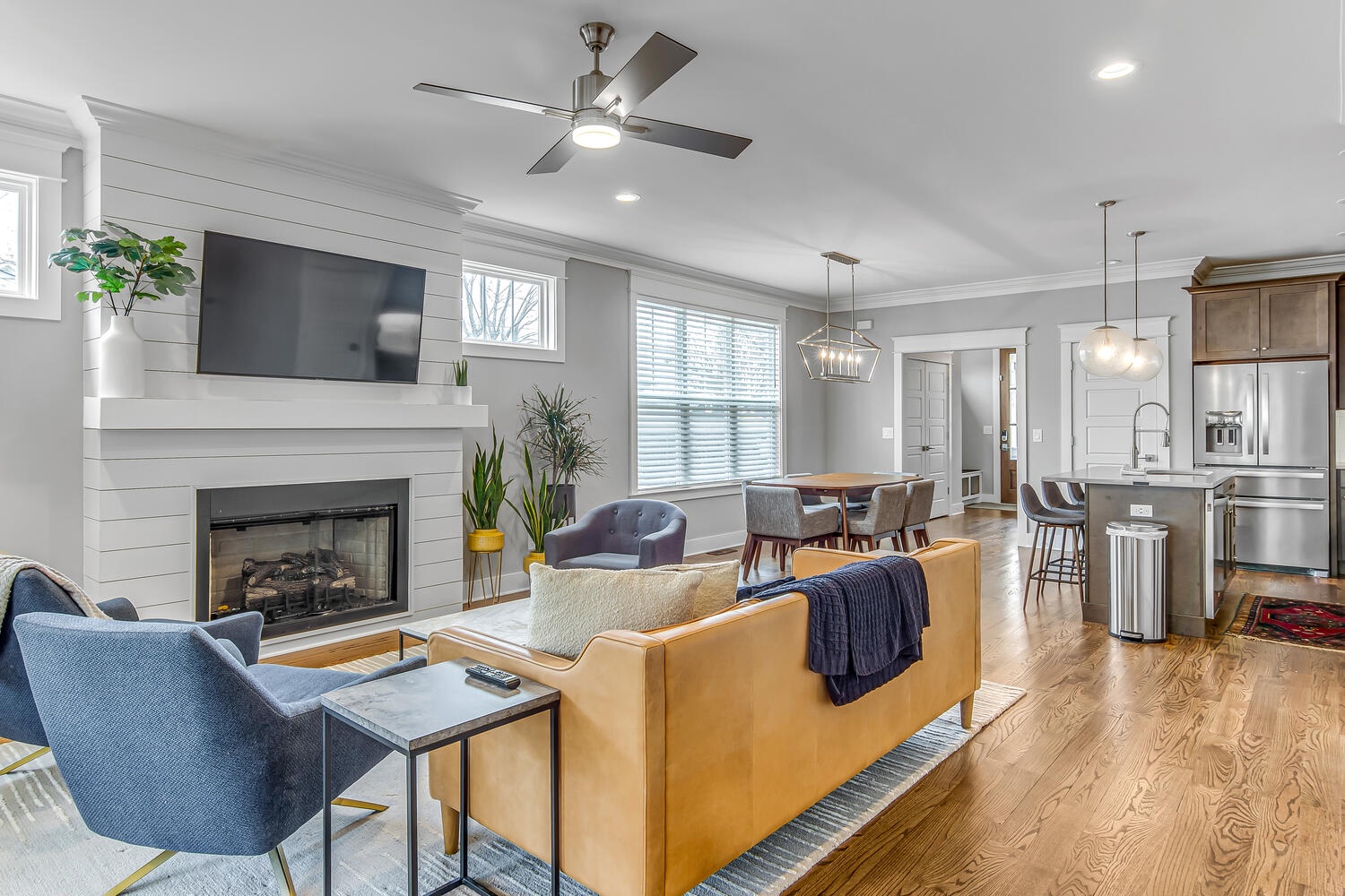 1110 B N 6th St Nashville TN-large-007-068-ED08DDA4B64B89624E15FB1914C-1500x1000-72dpi