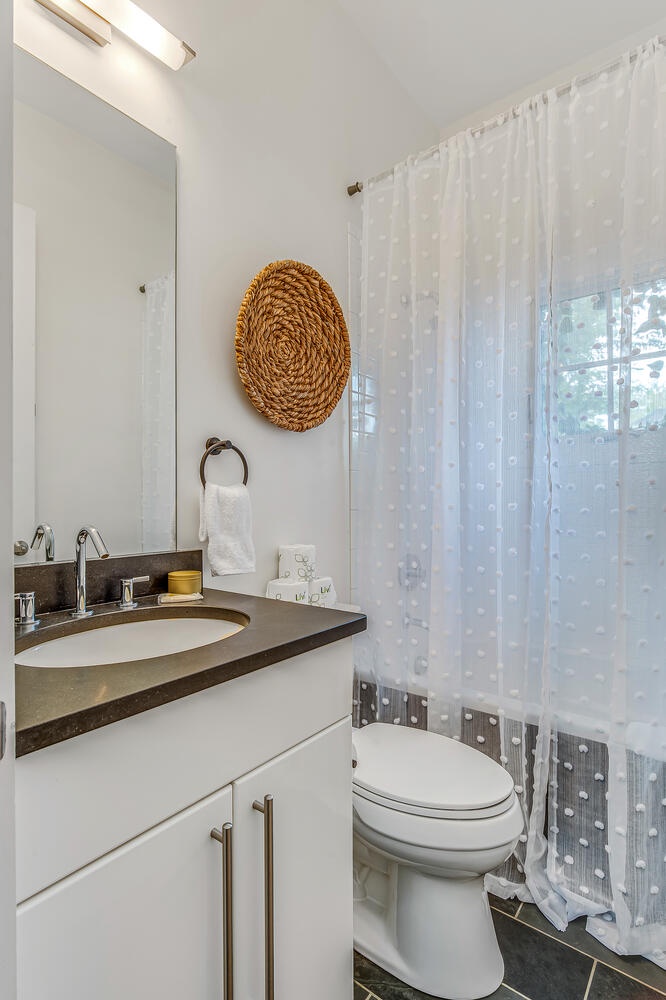 2111 B 10th Ave S Nashville TN-large-020-015-B 10th Ave S INTERIOR16-666x1000-72dpi