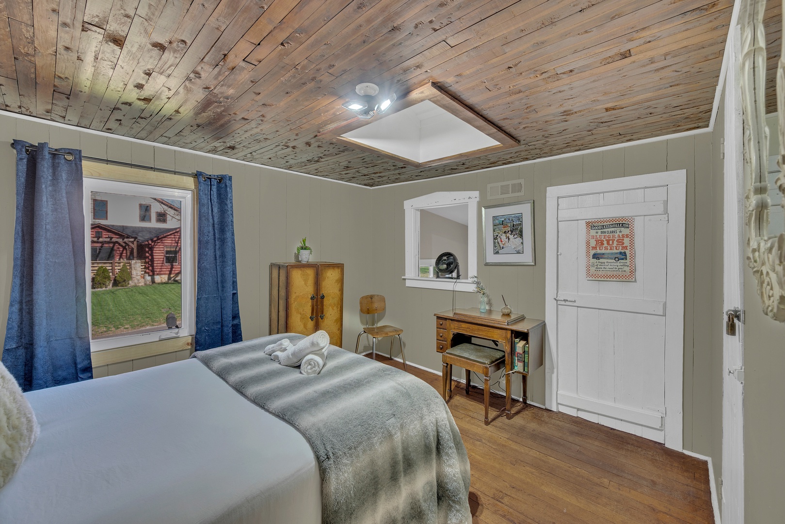 The Lodge - 28