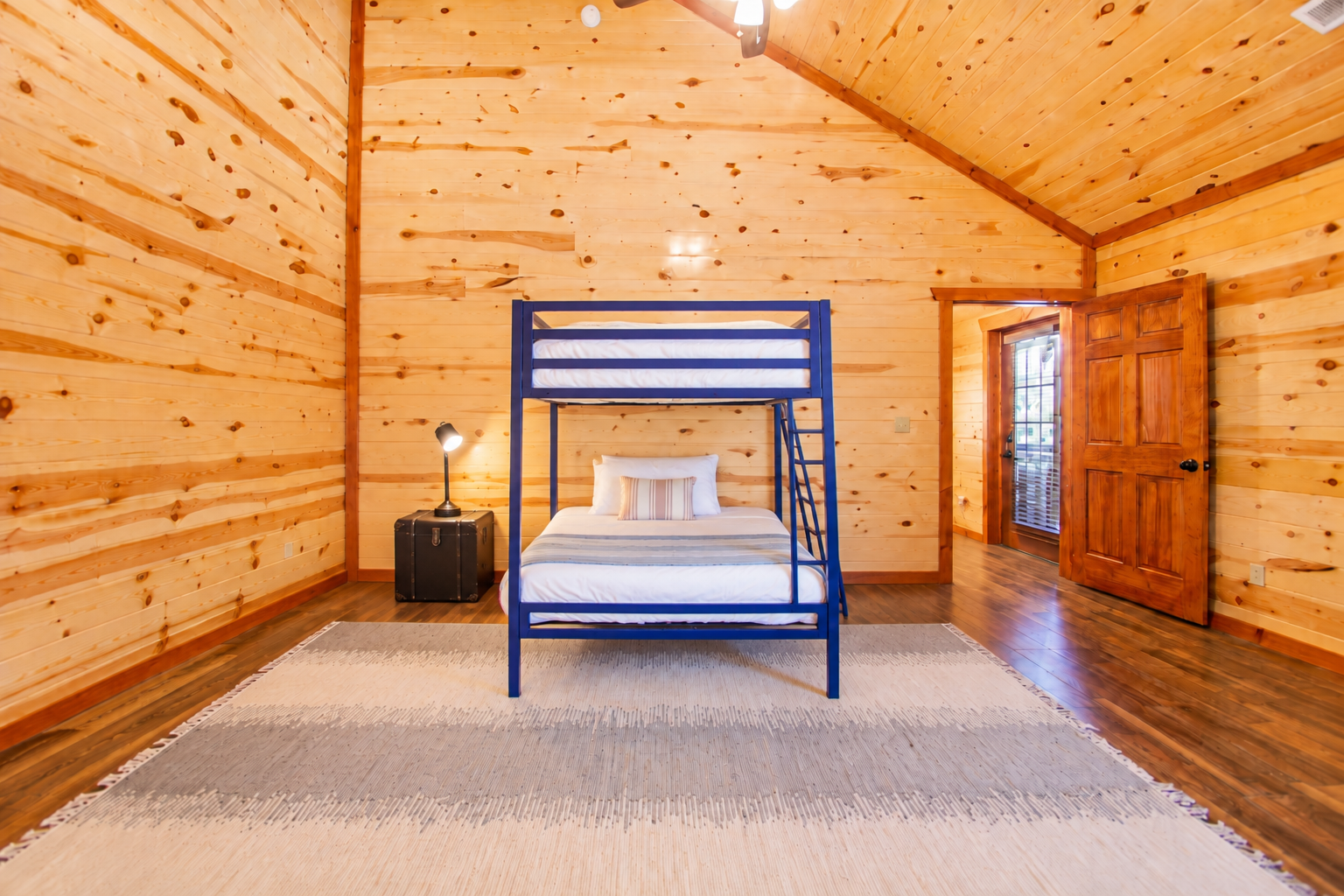 Bedroom 5 - 1 Bunk Bed with Twin Size Bed ( Sleeps 2 )
