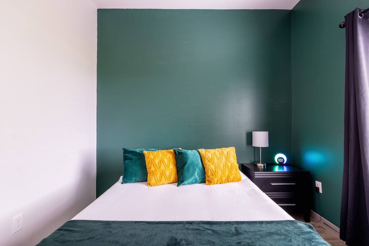 Tropical Hideaway Bedroom 3