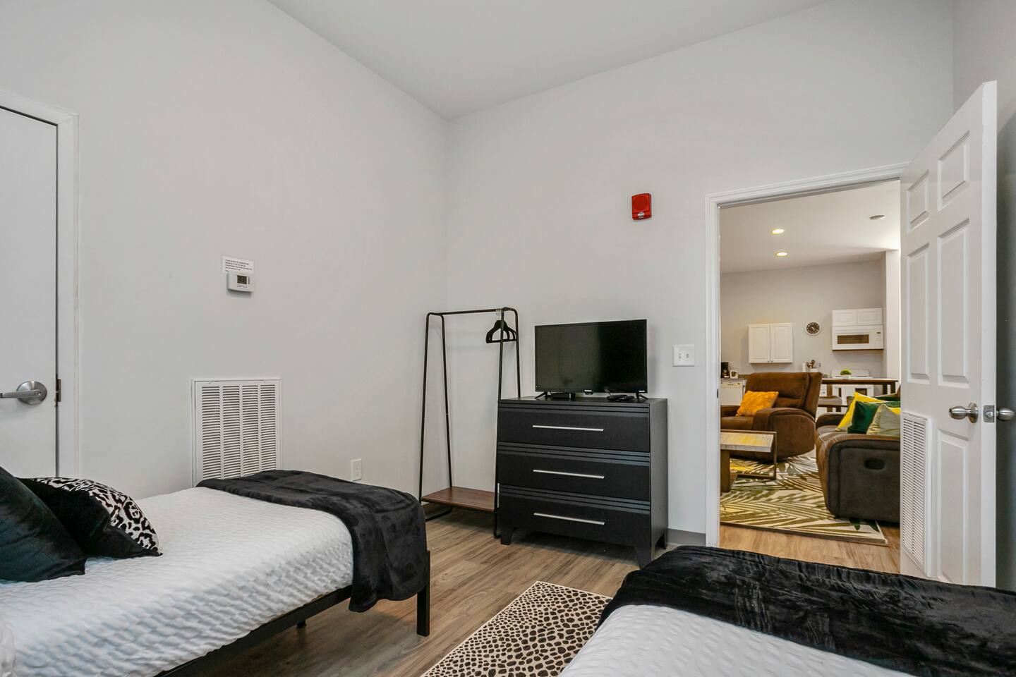 Tropical Hideaway Bedroom 4