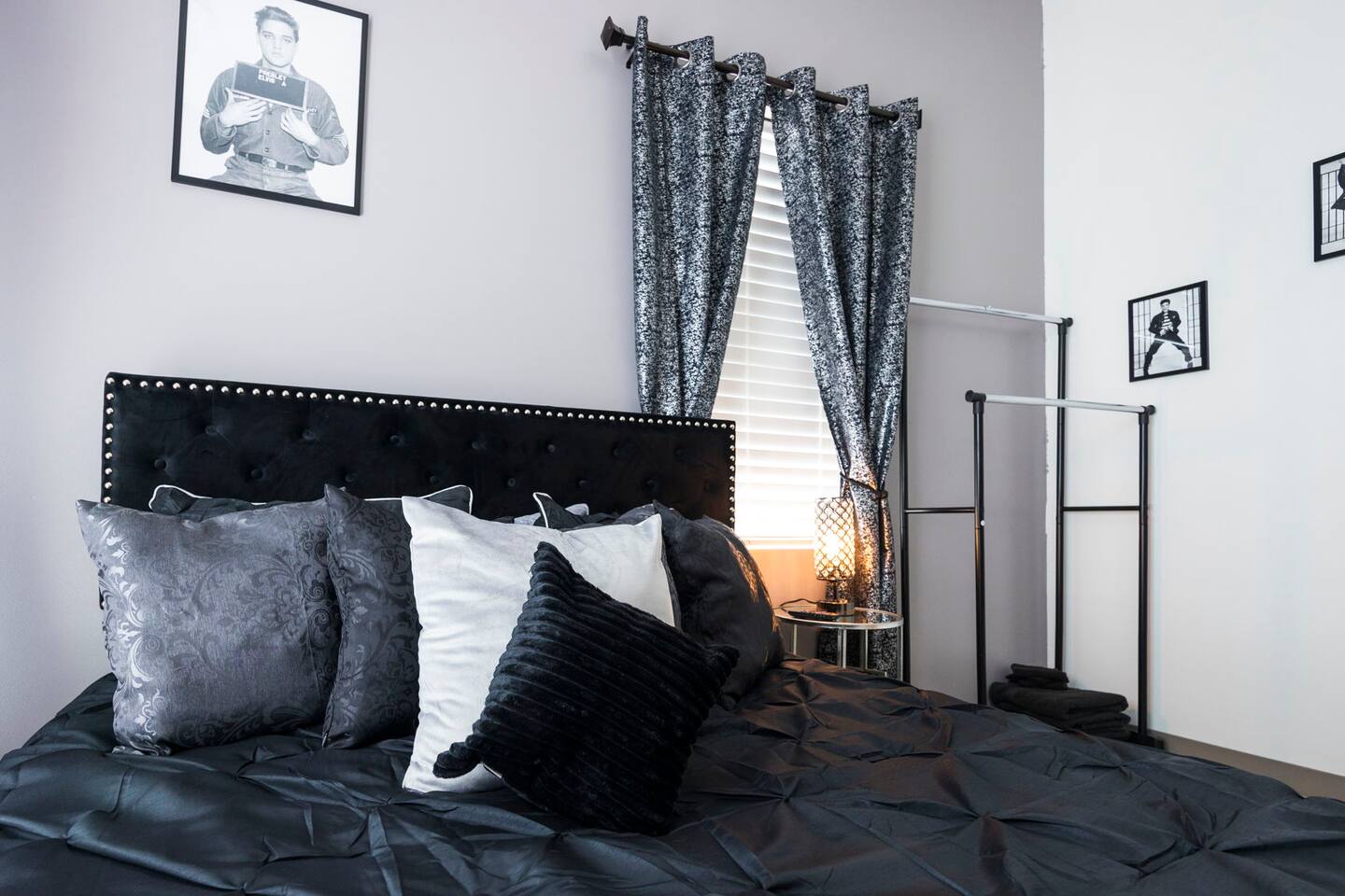 Legends Lounge Bedroom 1