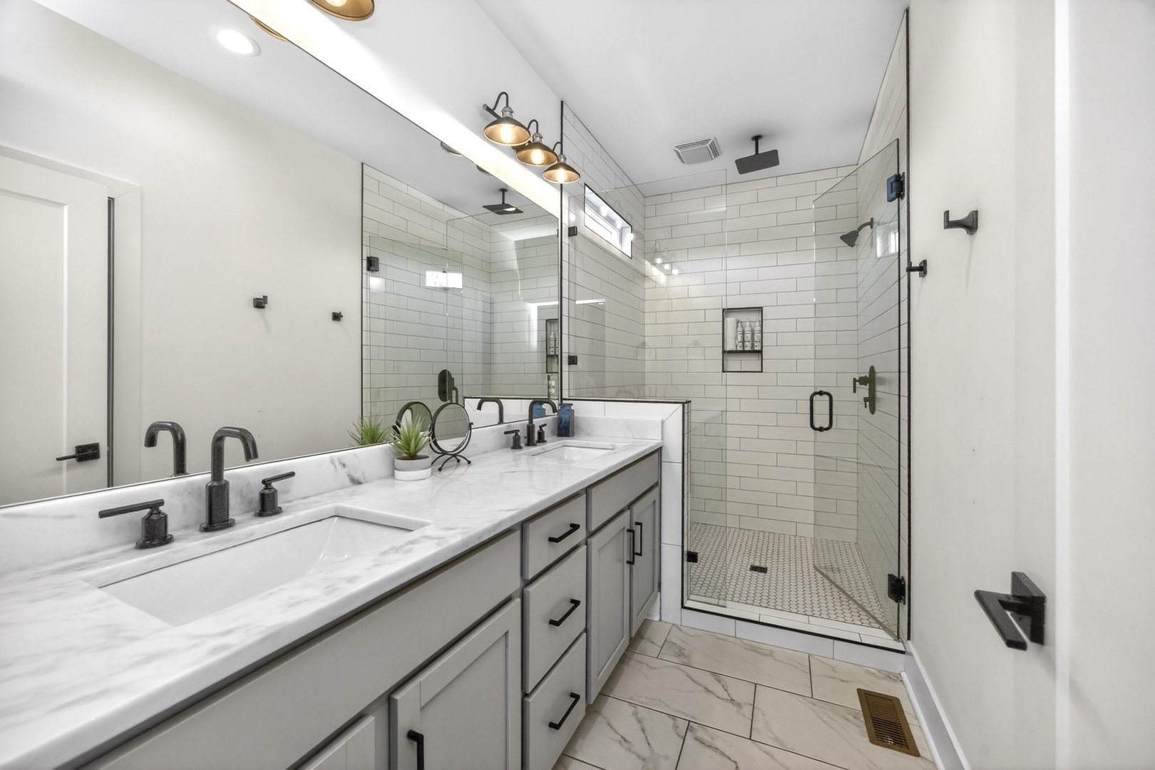 Bathroom 4