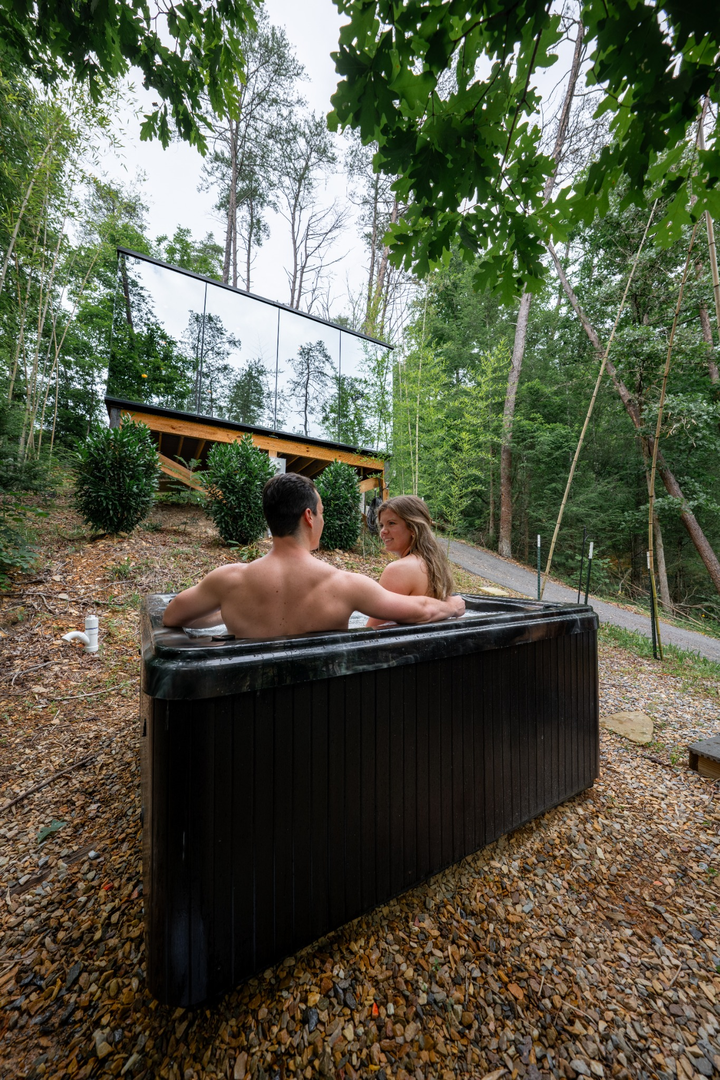 Bath tub