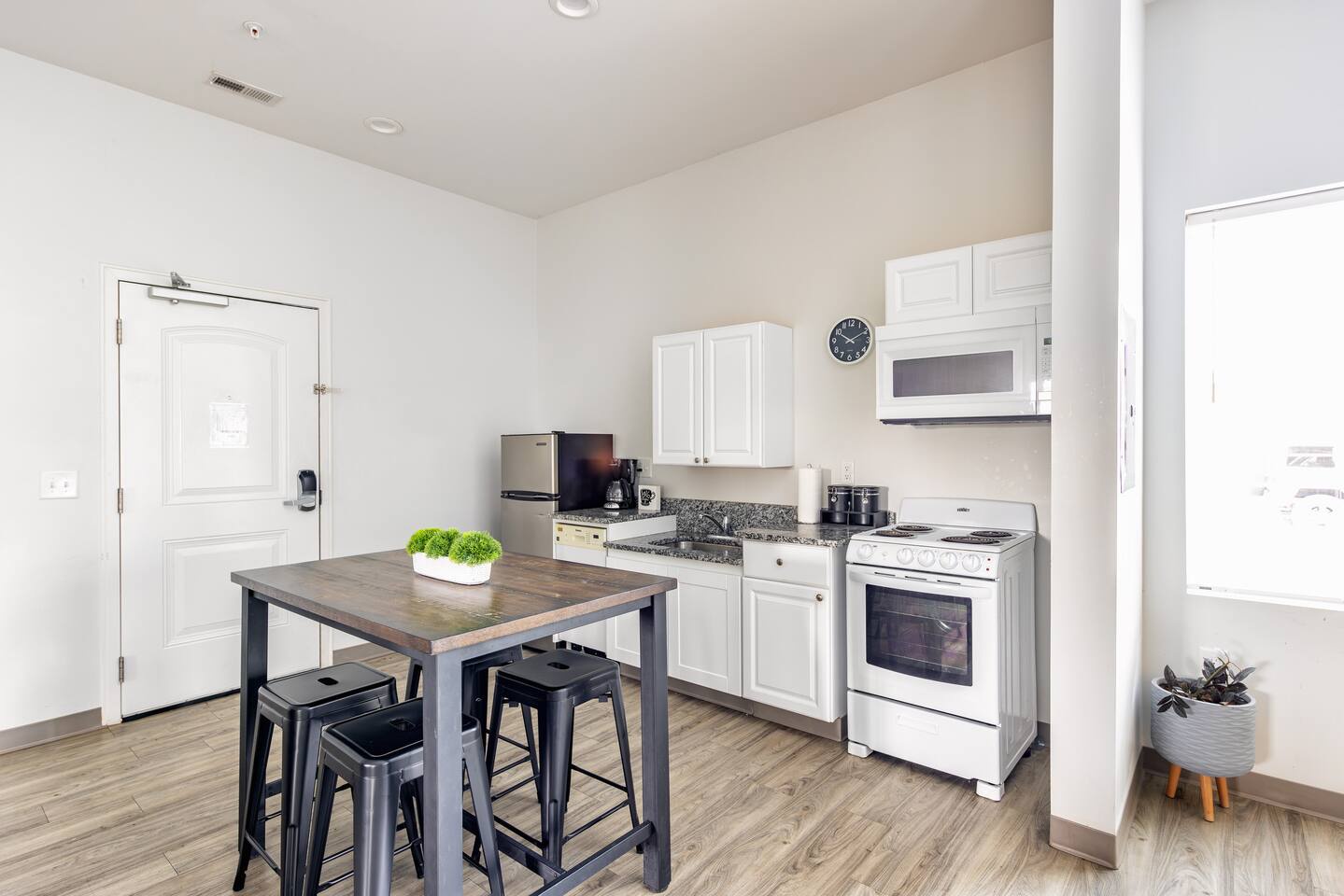 Tropical Hideaway Kitchen Area
