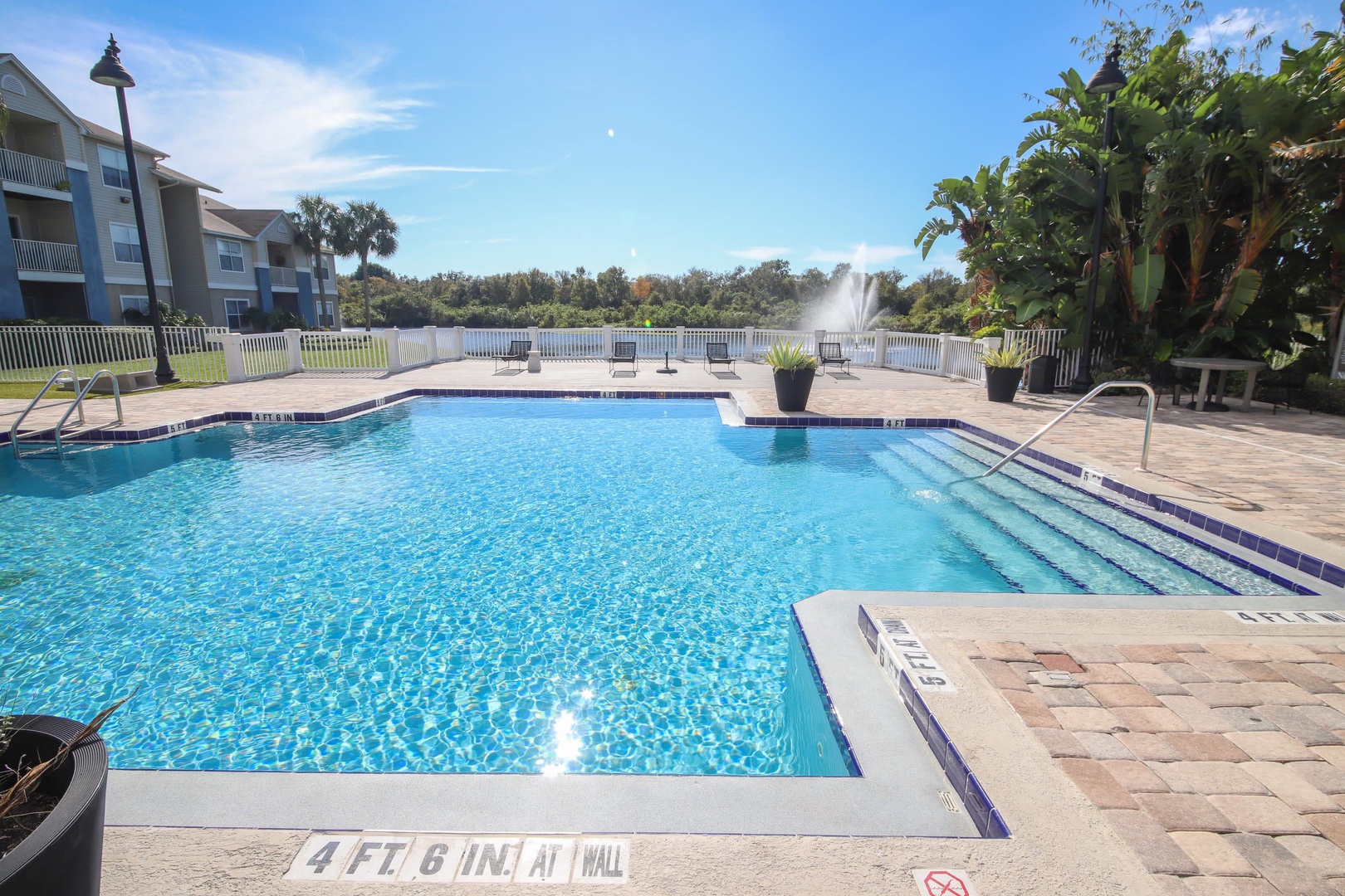 One of a Kind Retreat 2BR with Pool by IMG Academy