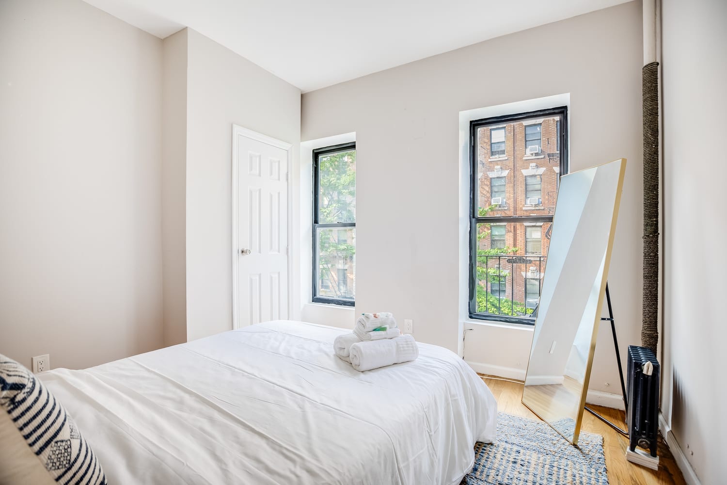 Urban Stay in Harlem, 5min Walk to Subway