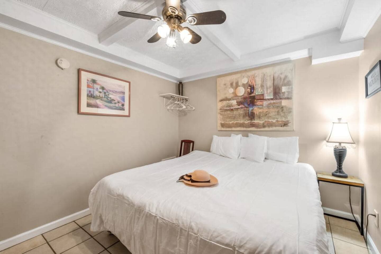 Comfy 1BR By the Beach with Pool & Parking 15