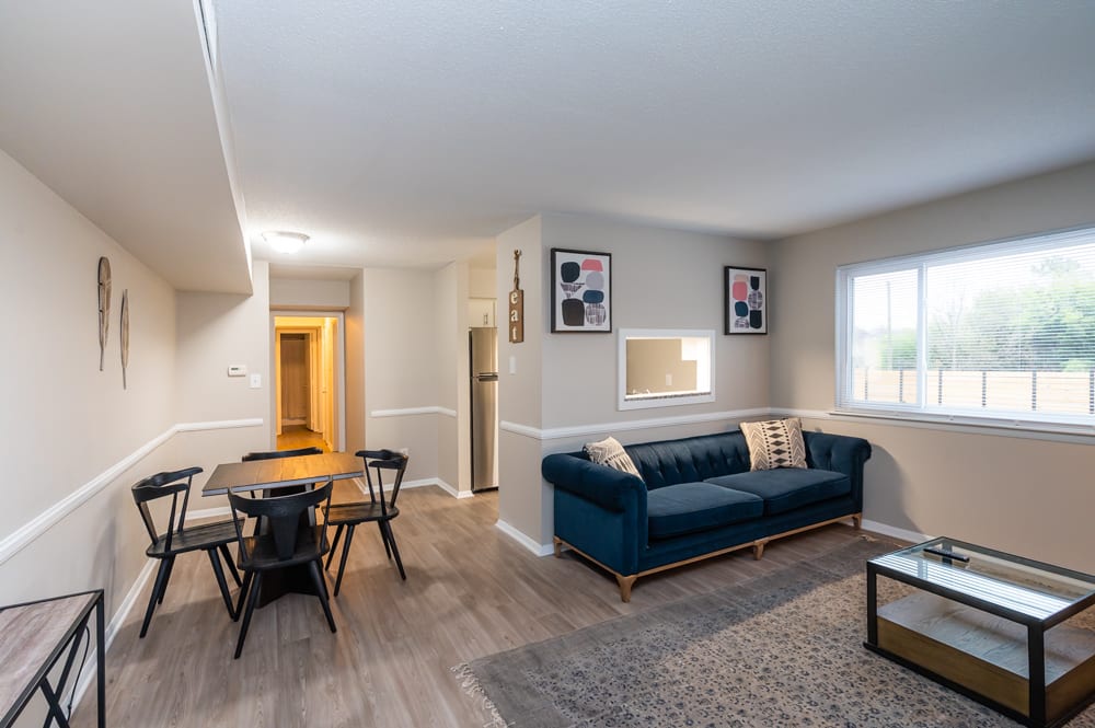 Welcoming 2BR w Parking & Top Location