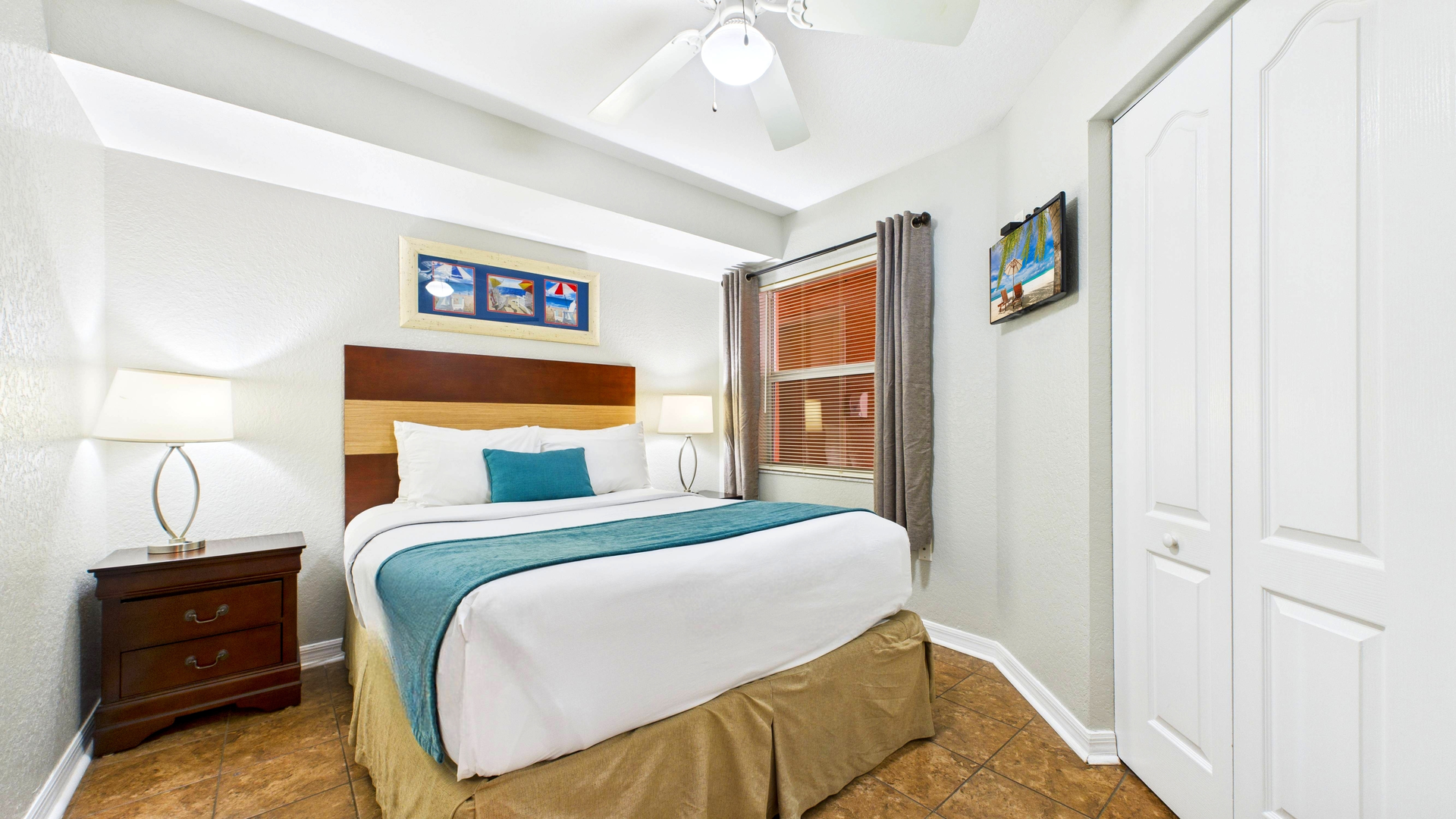Surf Beach Room 503 Guest Bedroom (1)