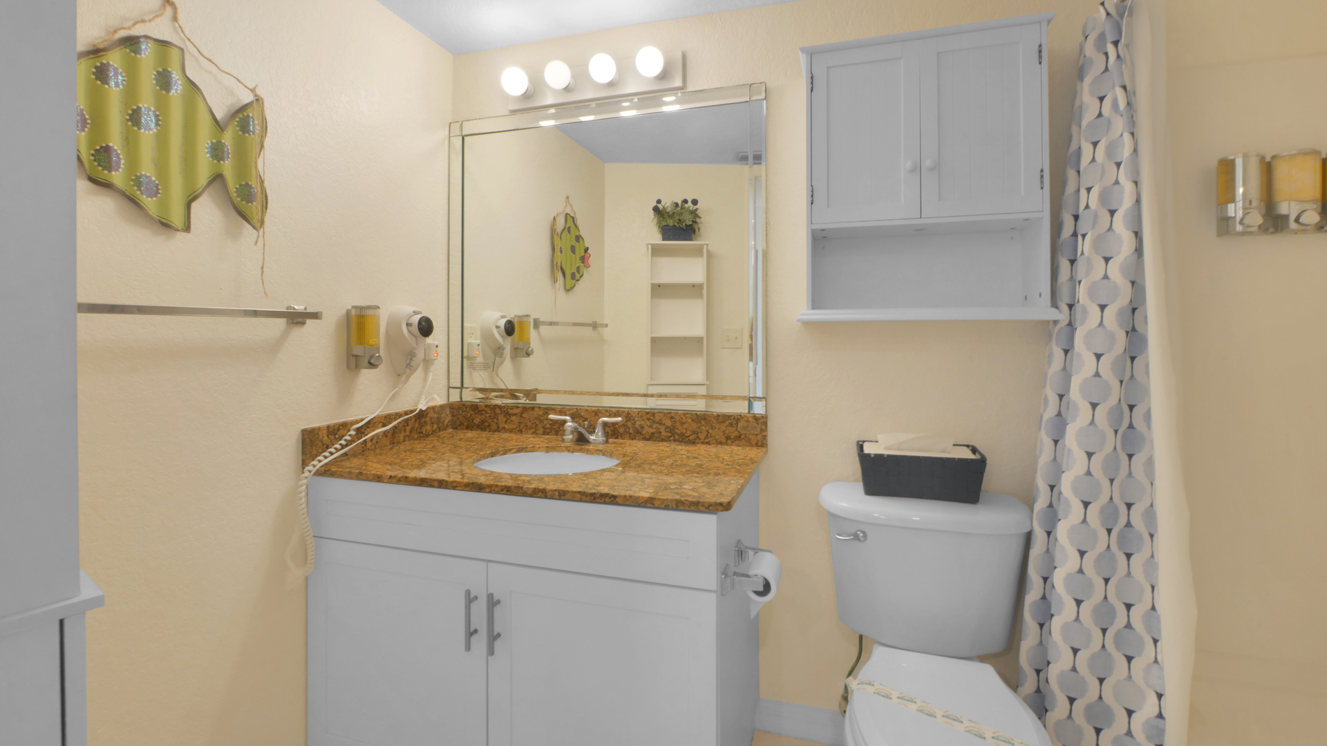 South Beach Room 307 Bathroom