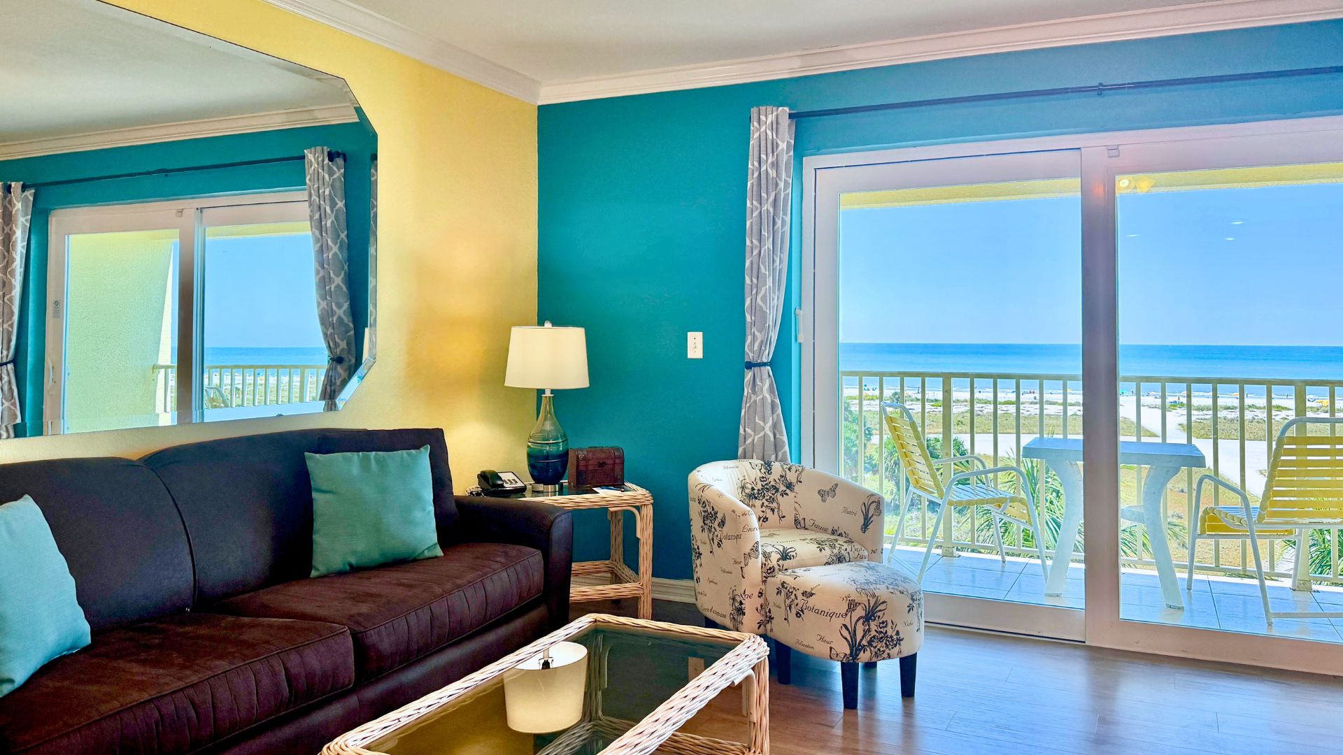 SouthBeach605LivingRoom(5)