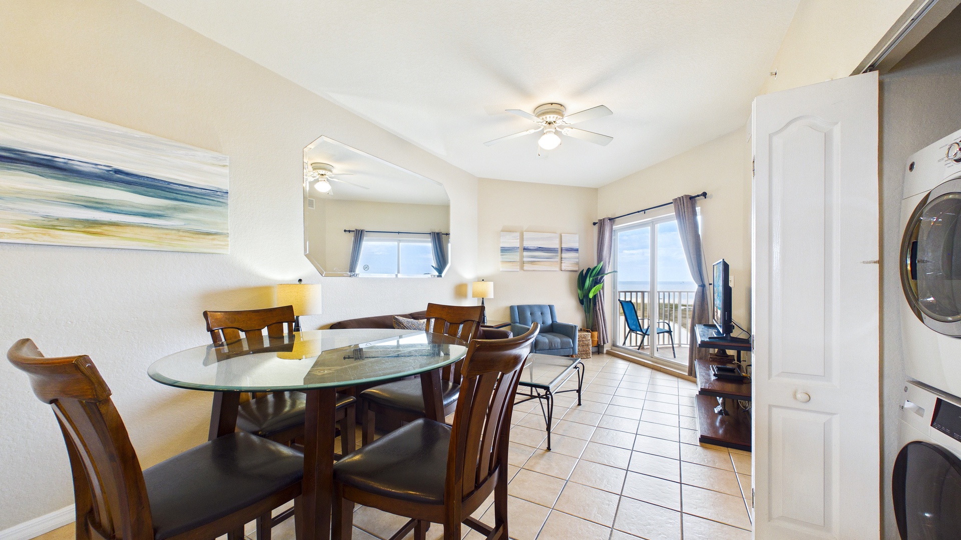 SurfBeach605DiningArea