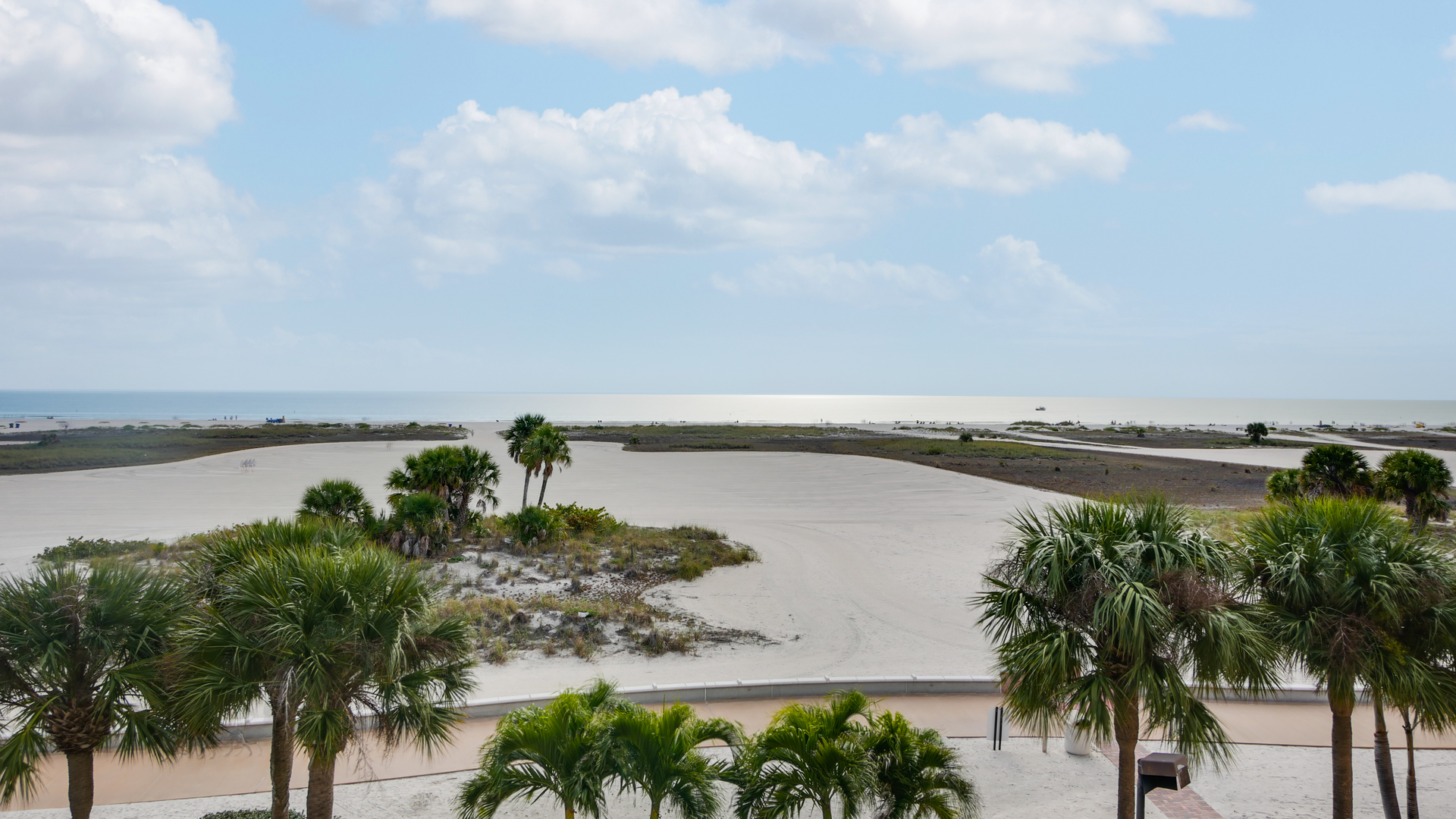 Surf Beach Room 401 Balcony View