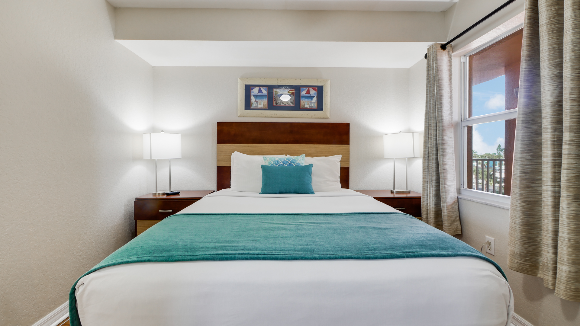 Surf Beach Room 401 Guest Bedroom