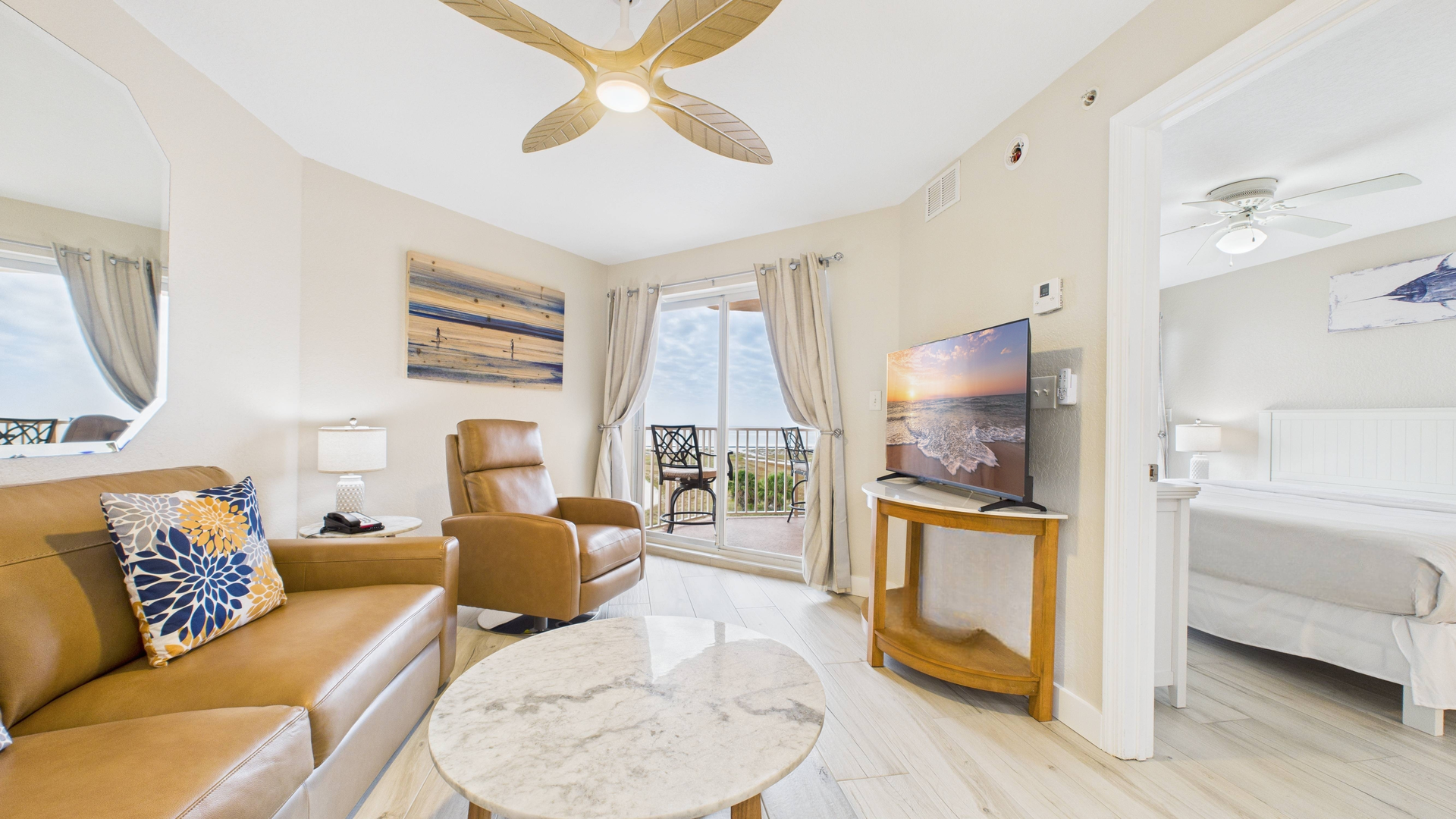 Surf Beach Room 505 Living Room (1)