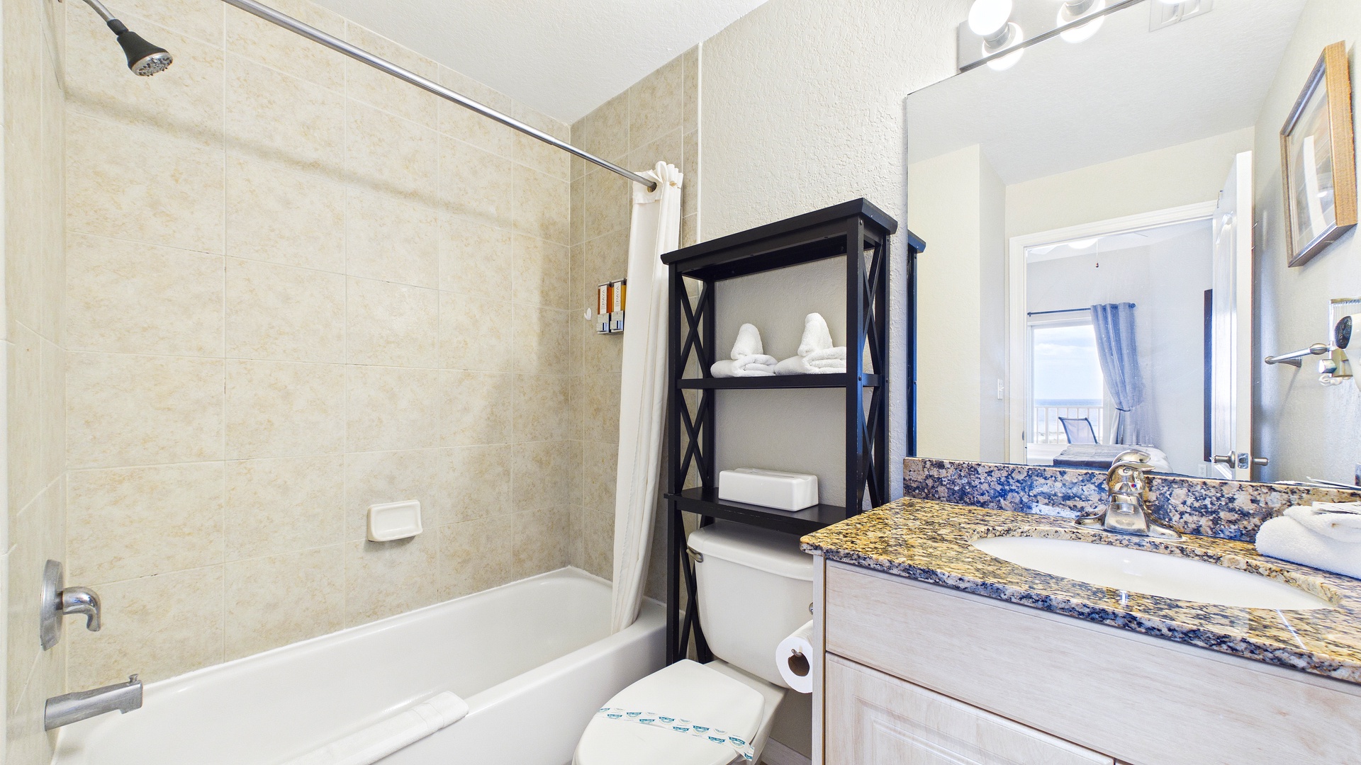 SurfBeach605MasterBathroom