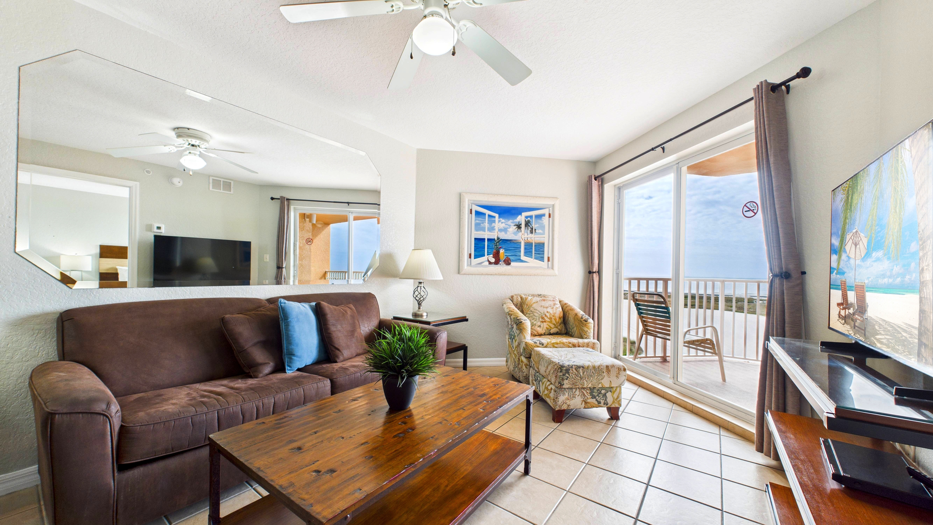 Surf Beach Room 503 Living Room (1)