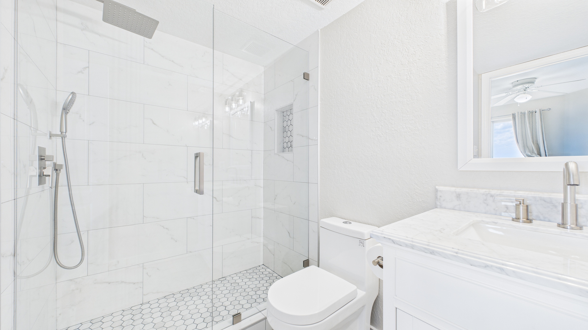 Surf Beach Room 505 Master Bathroom