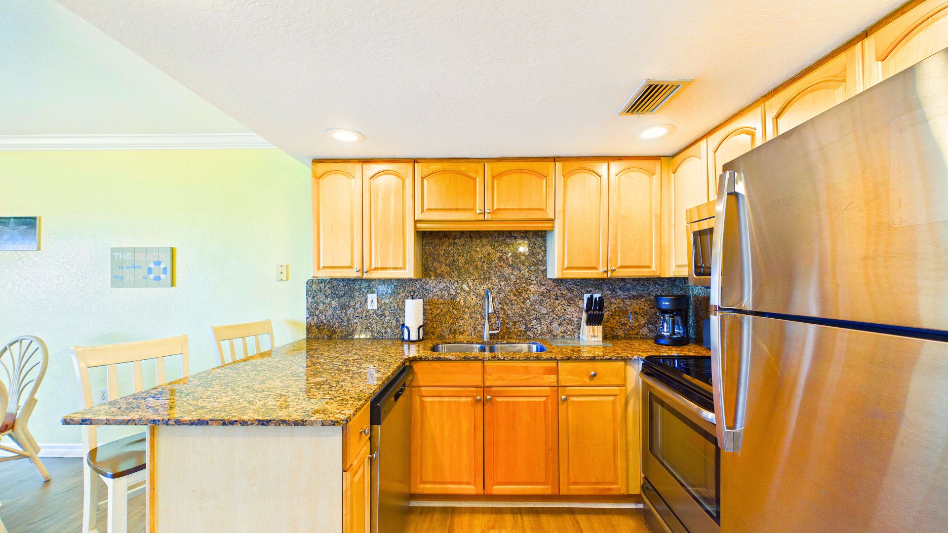 SouthBeach605Kitchen(1)