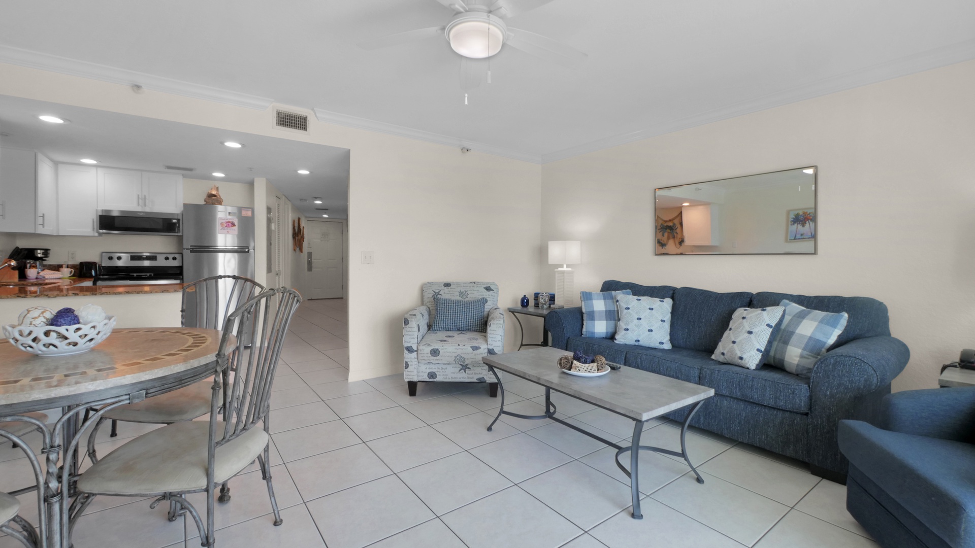 South Beach Room 307 Three Quarter View